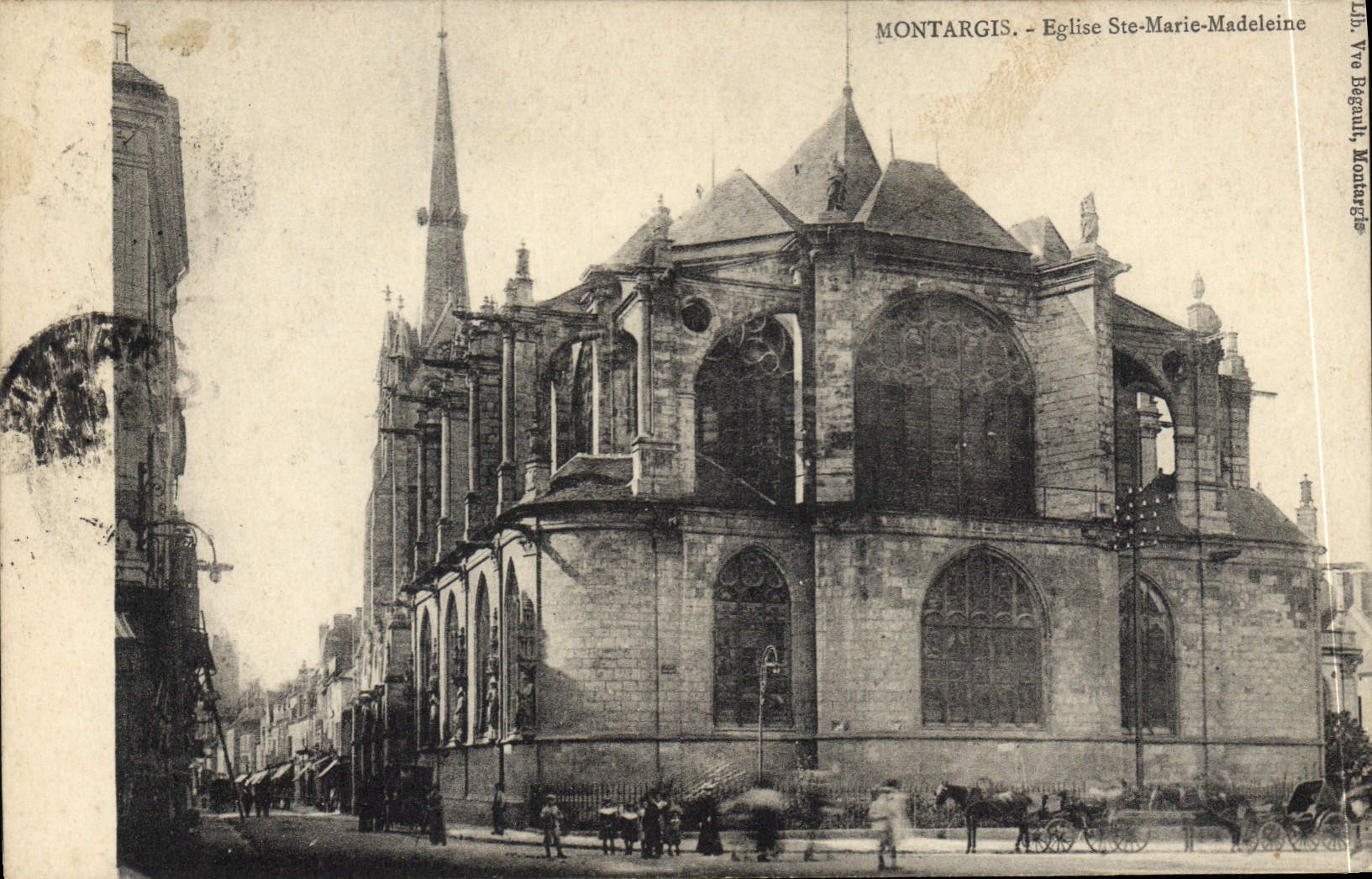 CPA Montargis Eglise Ste Marie Madeleine