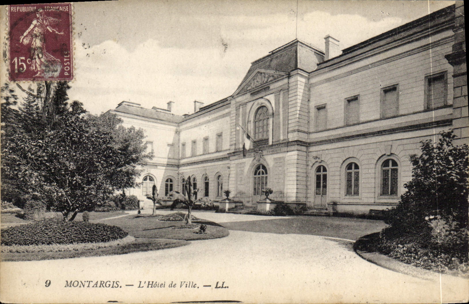 CPA Montargis L'Hotel de Ville