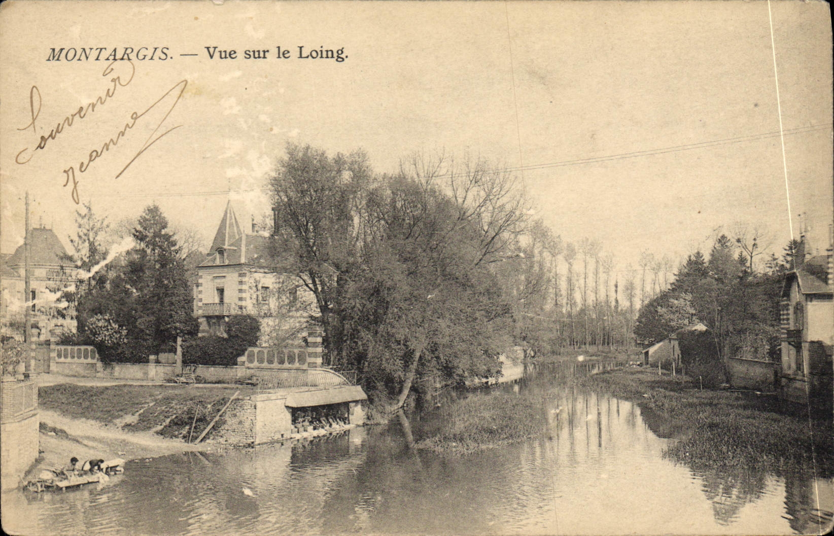CPA Montargis Vue sur le Loing