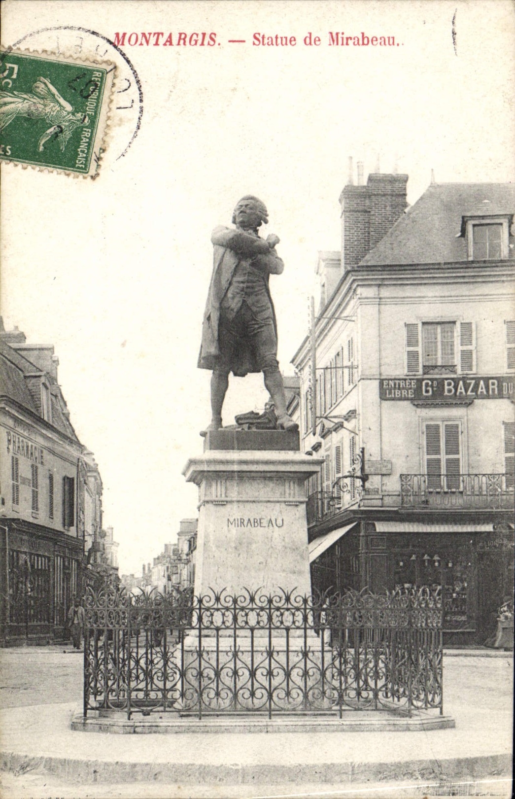CPA Montargis Statue Mirabeau