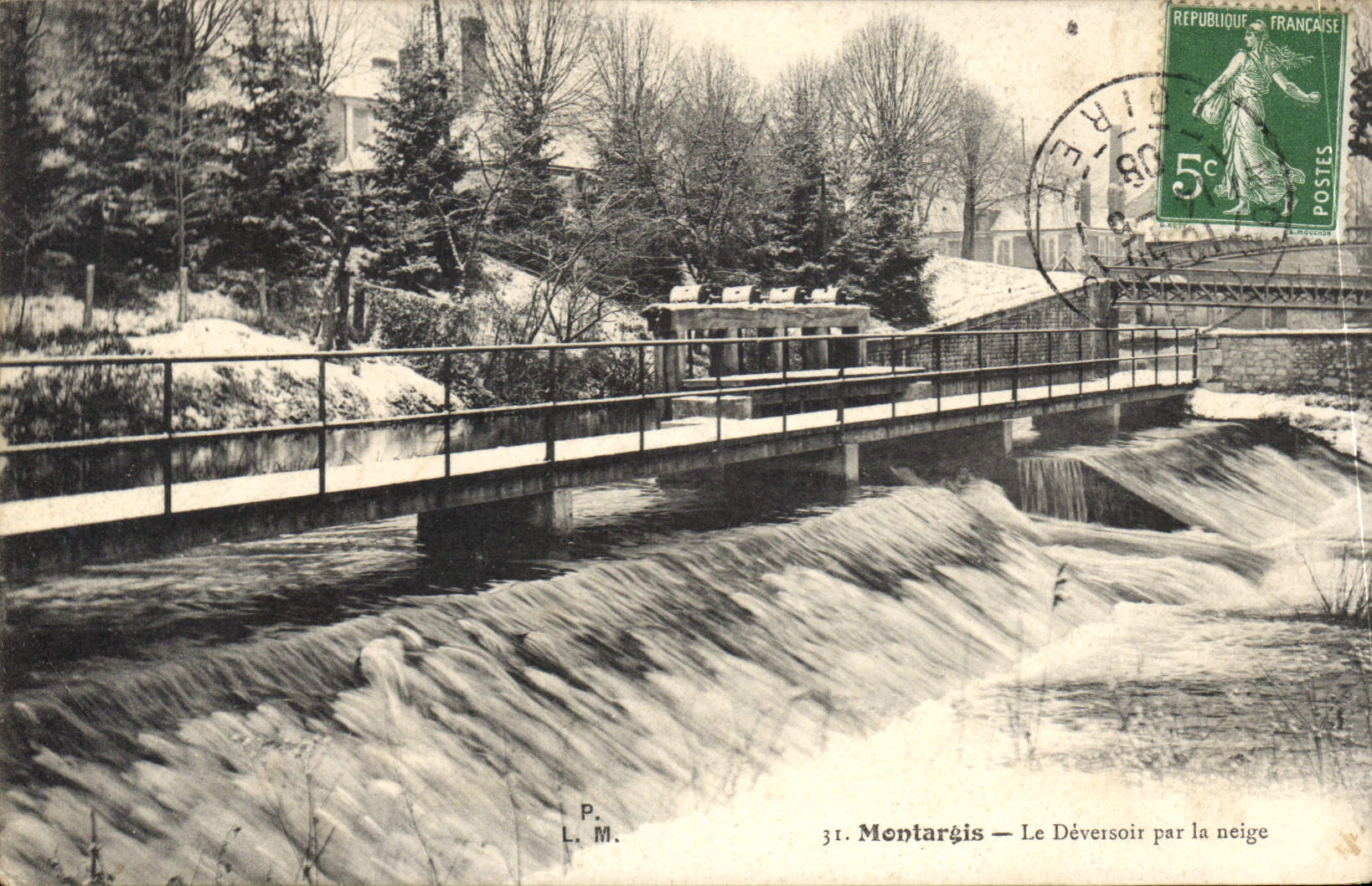 CPA Montargis Le Deversoir par la neige
