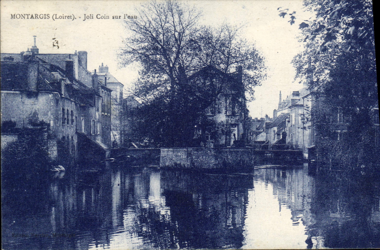 CPA Montargis (Loiret) Joli Coin sur l'eau