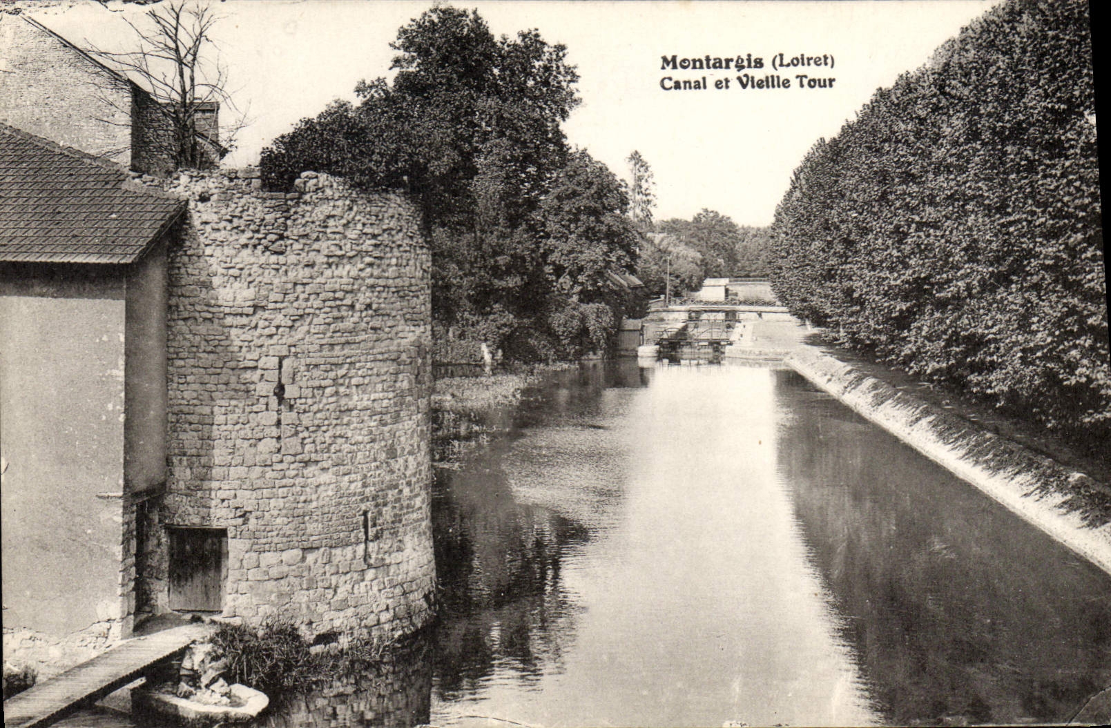 CPA Montargis (Loiret) Canal et Vielle Tour