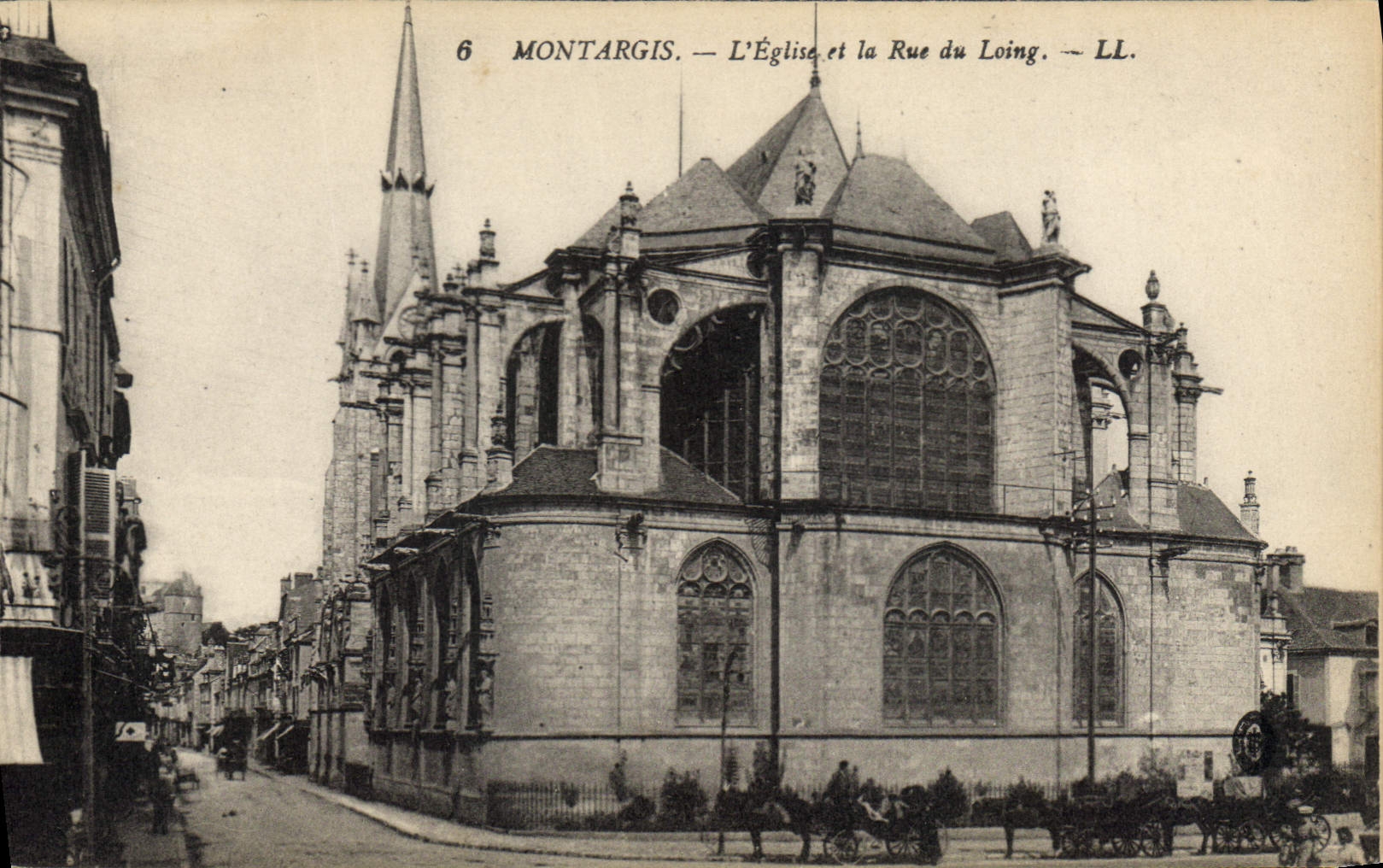CPA Montargis L'Eglise et la Rue du Loing