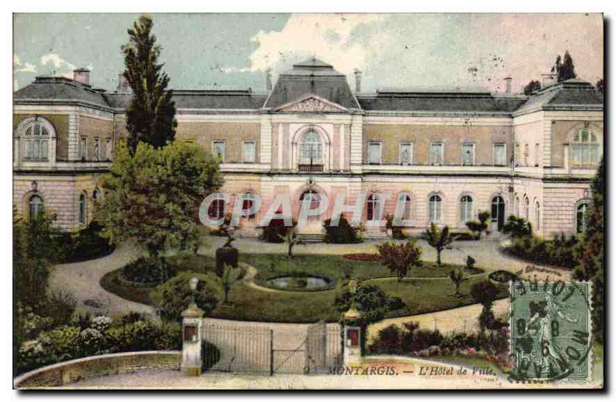 CPA Montargis L'Hotel de Ville