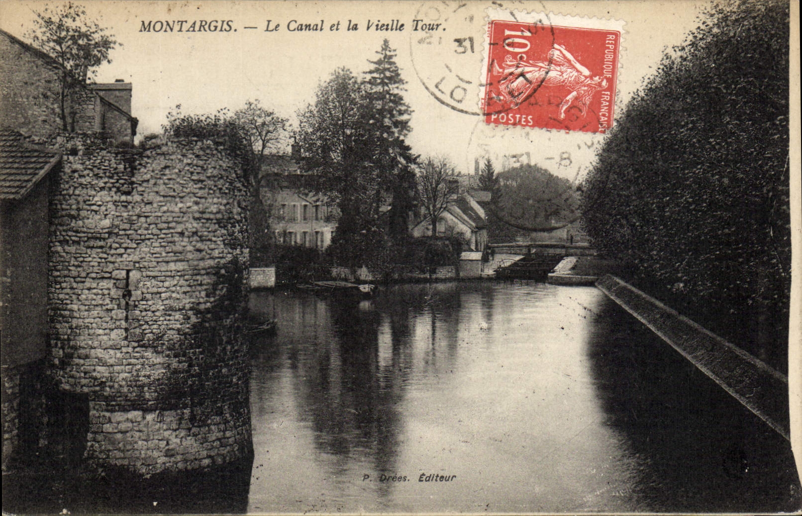 CPA Montargis Le Canal et la Vielle Tour