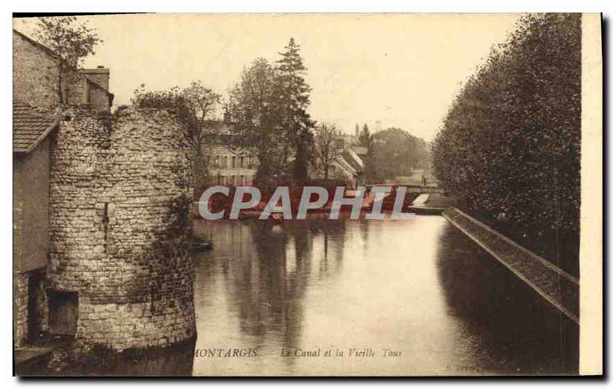 CPA Montargis Le Canal et la Vielle Tour