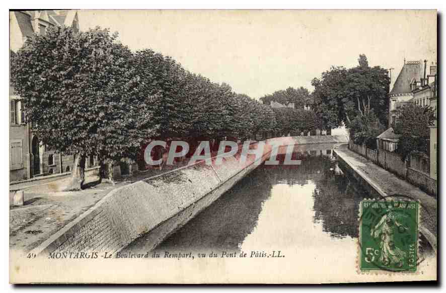 CPA Montargis Le Boulevard du Rempart Vu du Pont de Patis