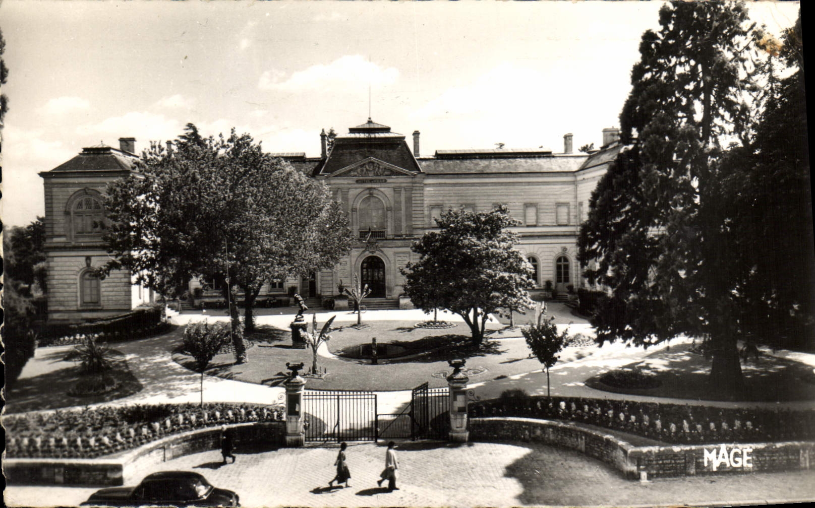 CPA Montargis (Loiret) L'Hotel de Ville