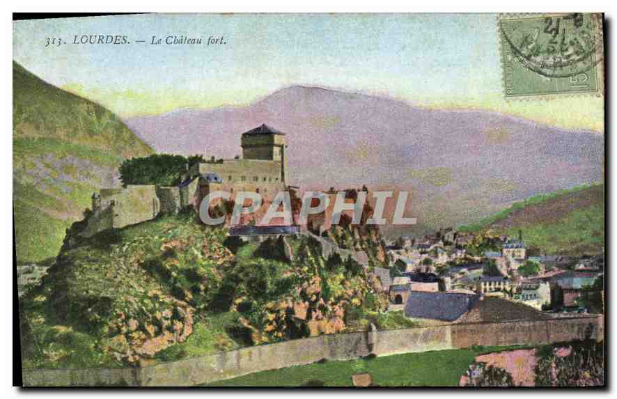 CPA Lourdes Le Chateau fort 