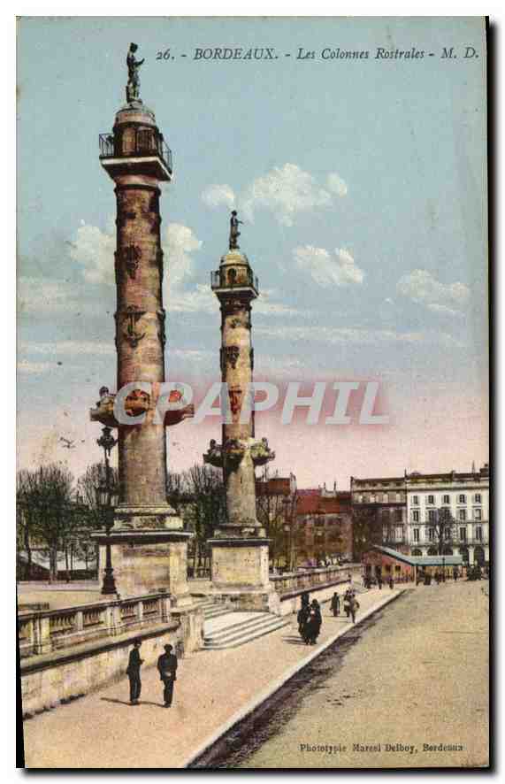 CPA Bordeaux Les Colonnes Rostrales 