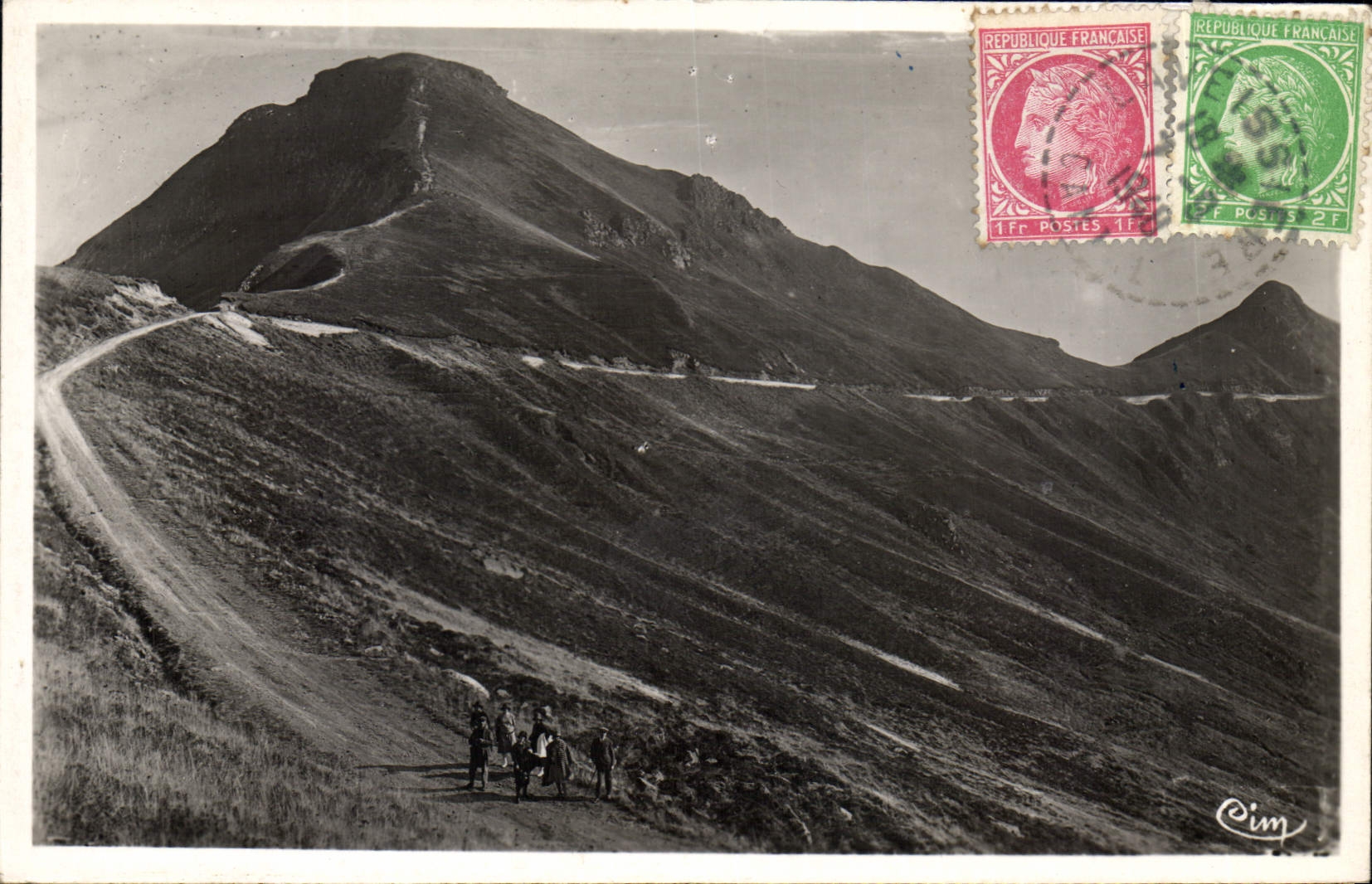 CPA Le Cantal Pittoresque Sommet du Puy Mary 