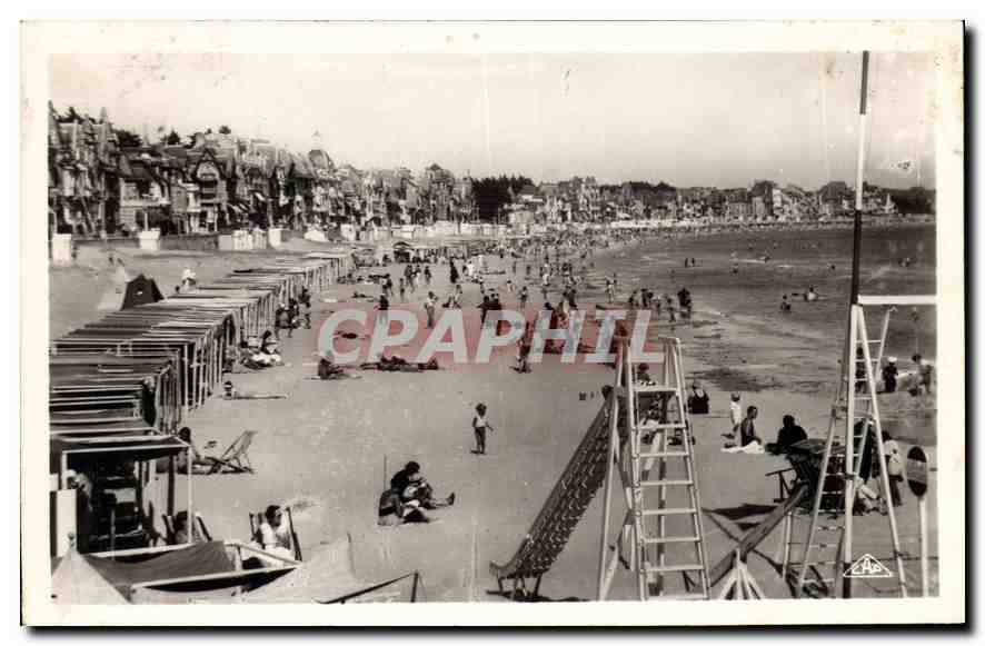 CPA La Baule Vue generale de la Plage 