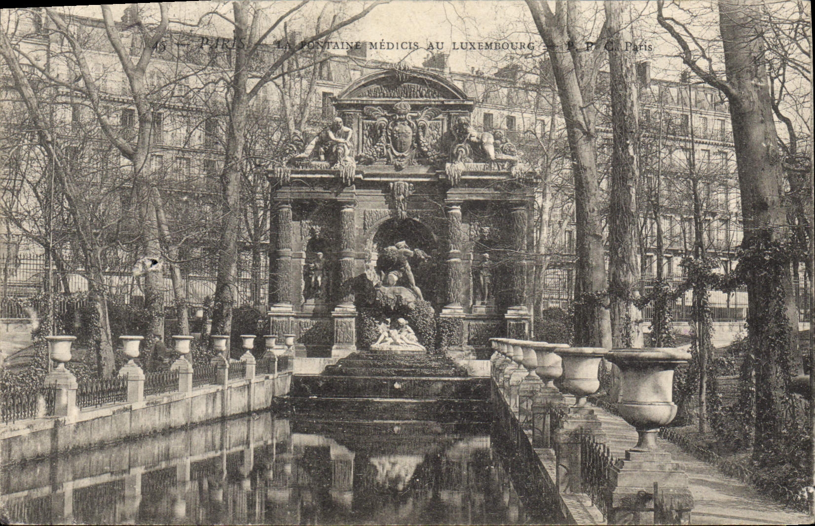 CPA Paris Fontaine Medicis au Luxembourg 