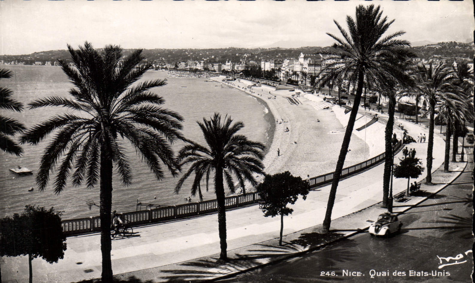 Nice. Quai des États-Unis — vue panoramique de la plage et du port — Éditions Mar, n°246
