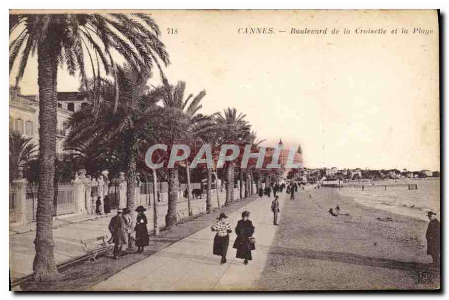 CPA Cannes Boulevard de la Croisette et la Plage 