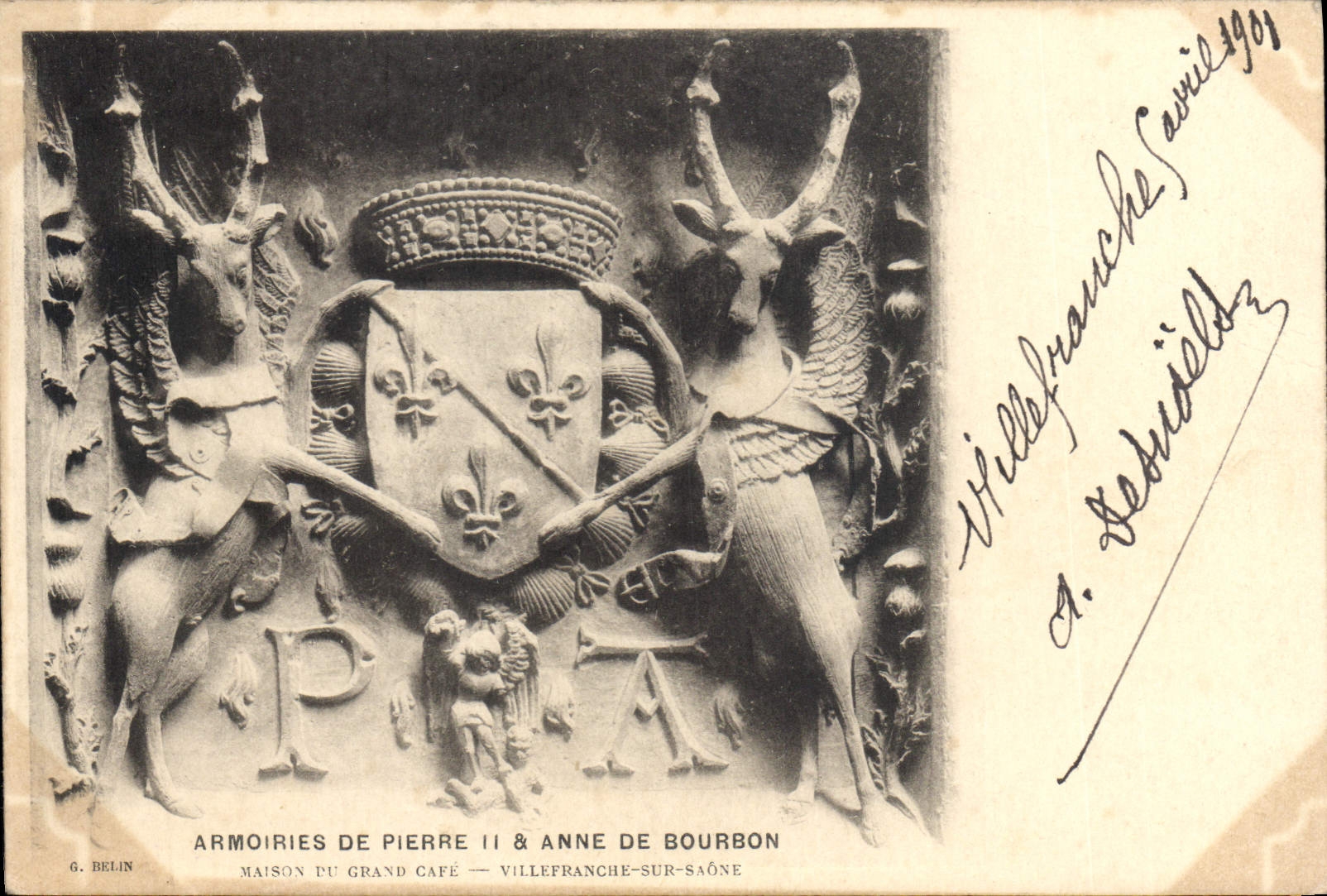 CPA Armoiries de Pierre II et Anne de Bourbon maison du grand cafe Villefranche sur Saone 