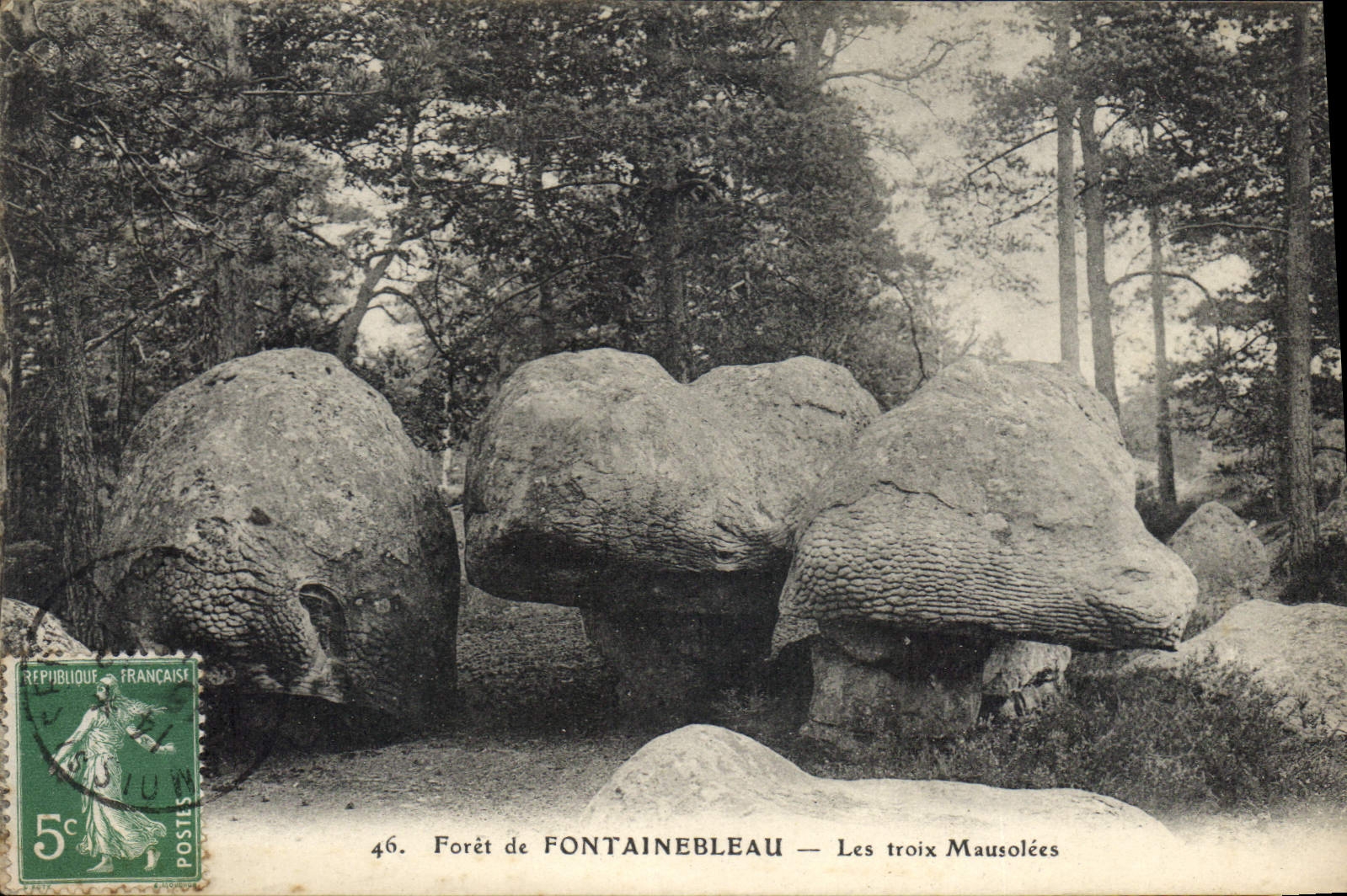 Forêt de FONTAINEBLEAU — Les trois Mausolées — Éditeur non identifié, n° 46
