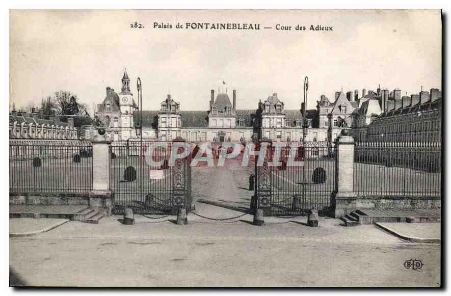 Palais de FONTAINEBLEAU — Cour des Adieux — Éditeur E.D. n°282