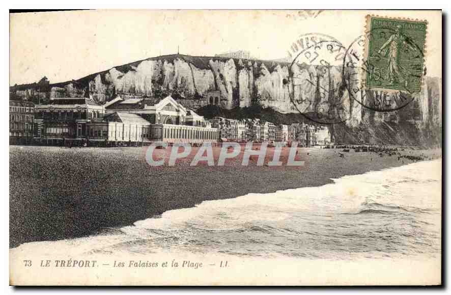 CPA Le Treport les Falaises et la plage 