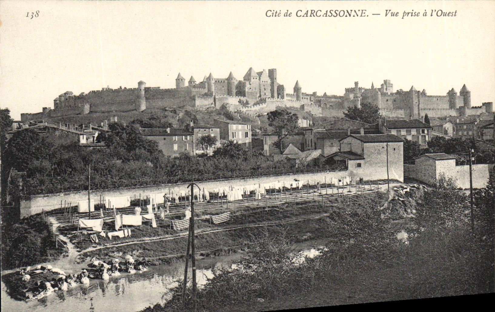 CPA Cite de Carcassonne vue prise a l'Ouest 