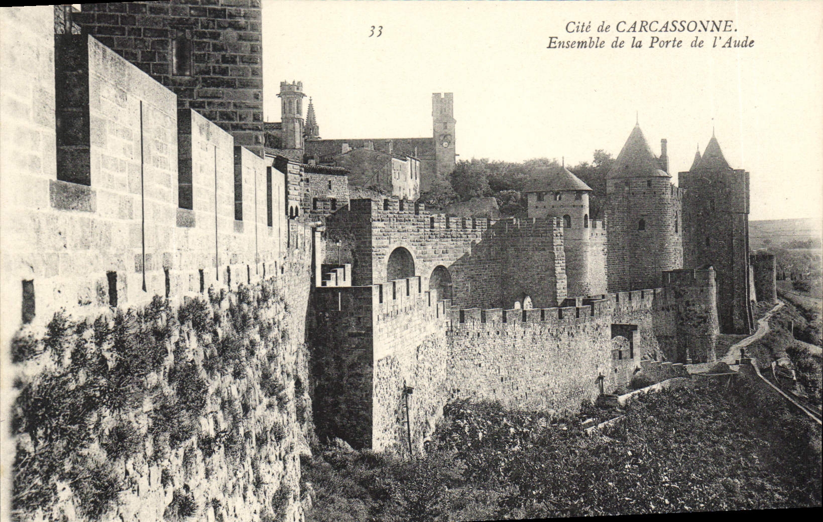 Cité de CARCASSONNE. Ensemble de la Porte de l'Aude — n°33