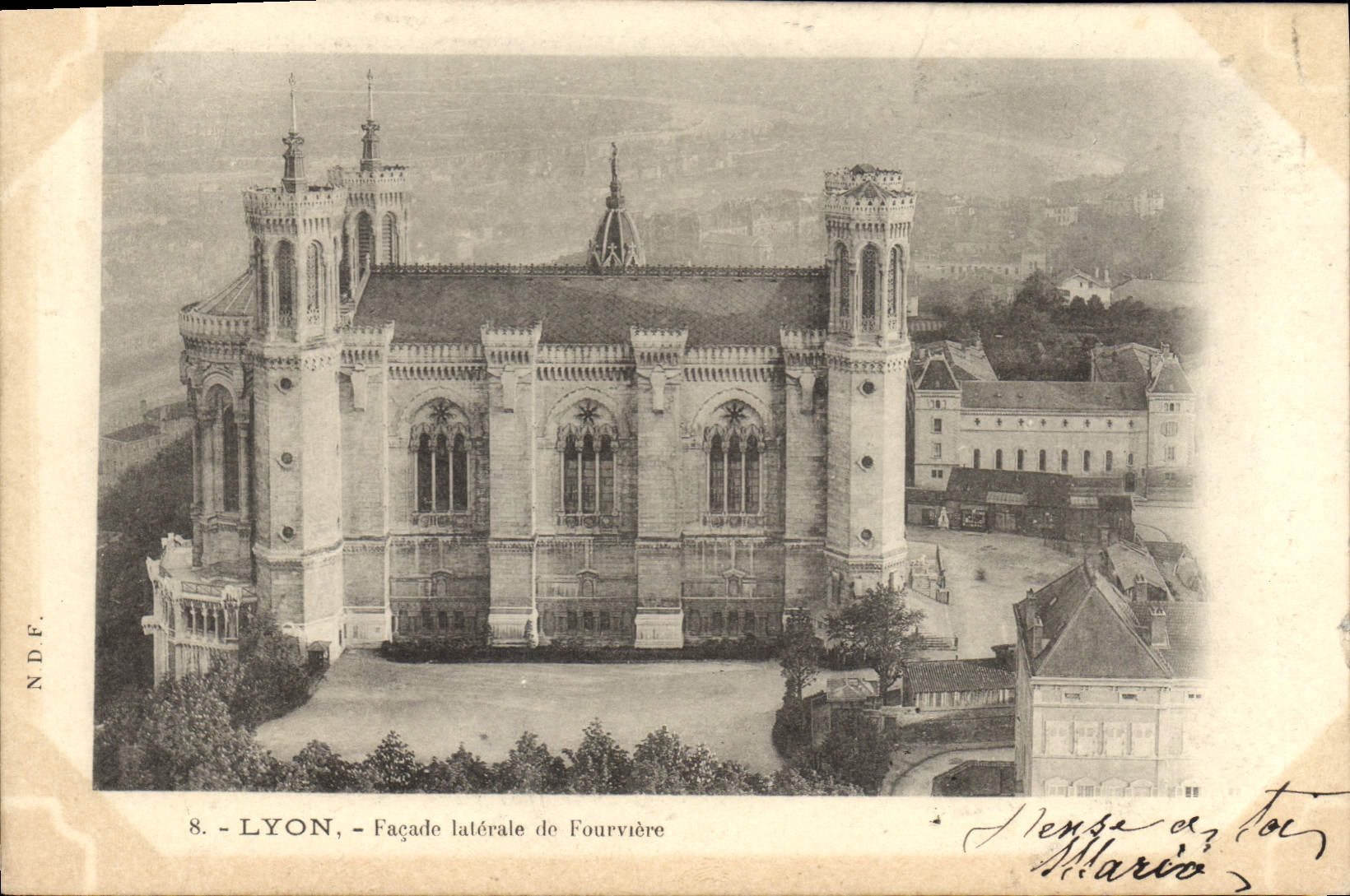 LYON - Façade latérale de Fourvière — NDF, n°8