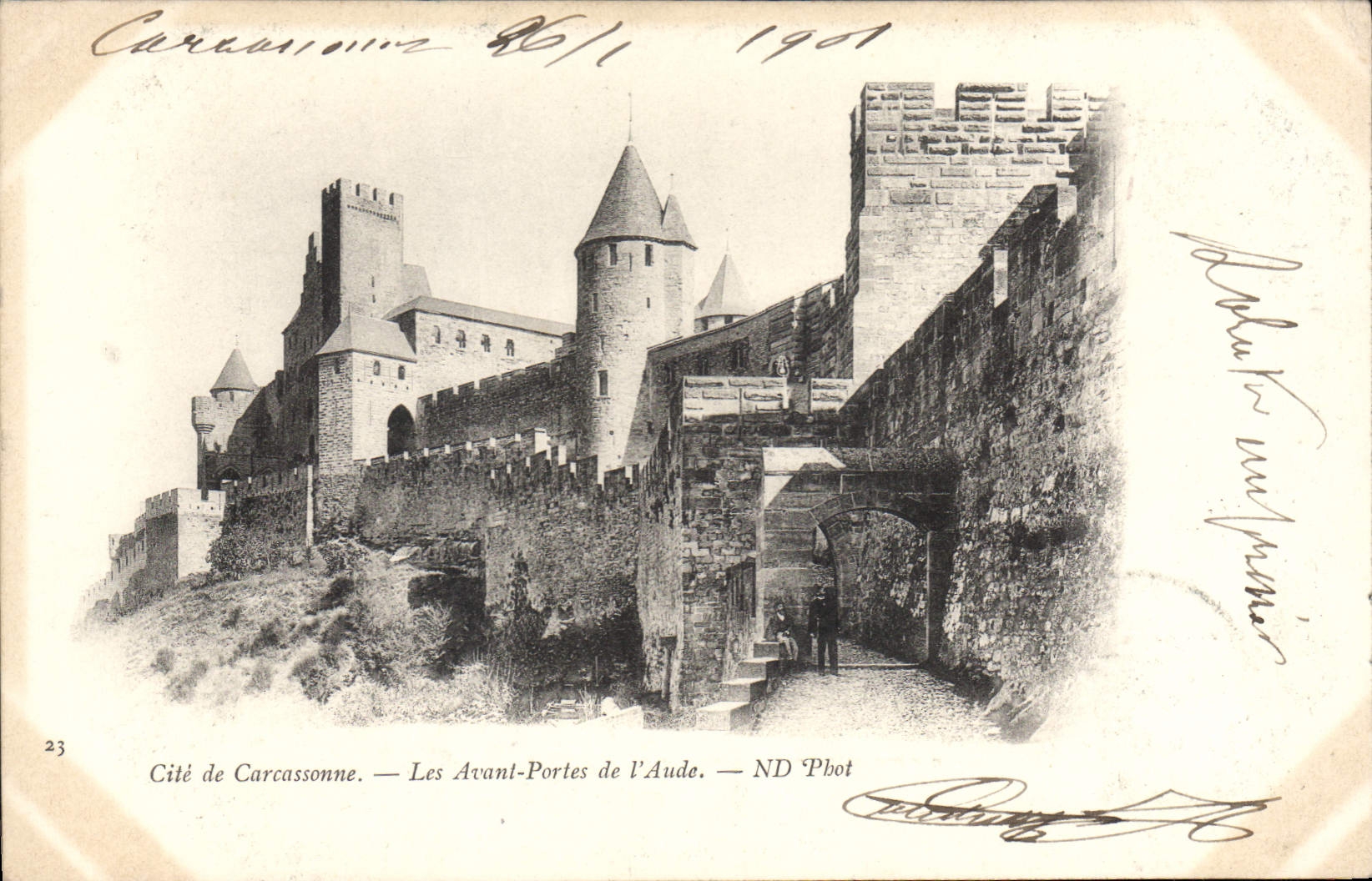 CPA Cite de Carcassonne les Avant portes de l'Aude 