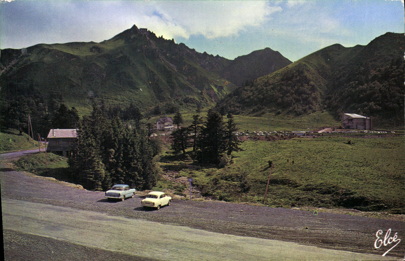 CPA Le Sancy Puy de Dome vue generale de la chaine et les stations des teleferiques 