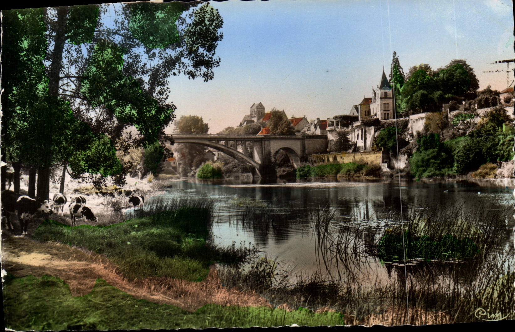 La Roche-Posay-les-Bains — Les Bords de la Creuse — Photographie Véritable Interdite