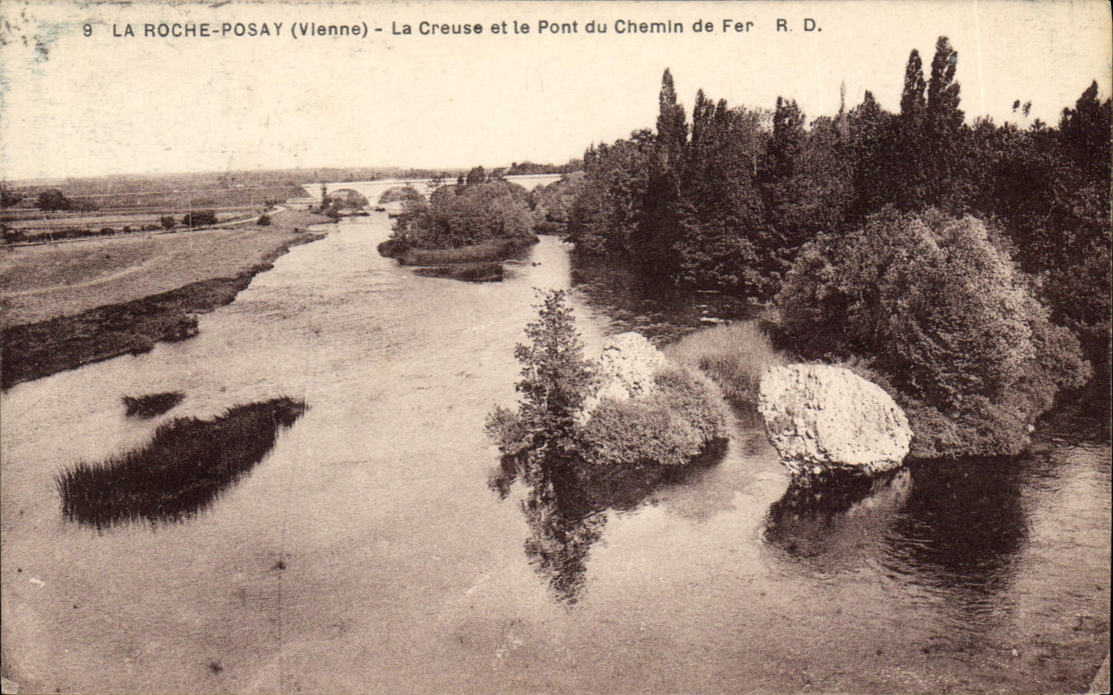 La Roche-Posay (Vienne) — La Creuse et le Pont du Chemin de Fer — R. D.