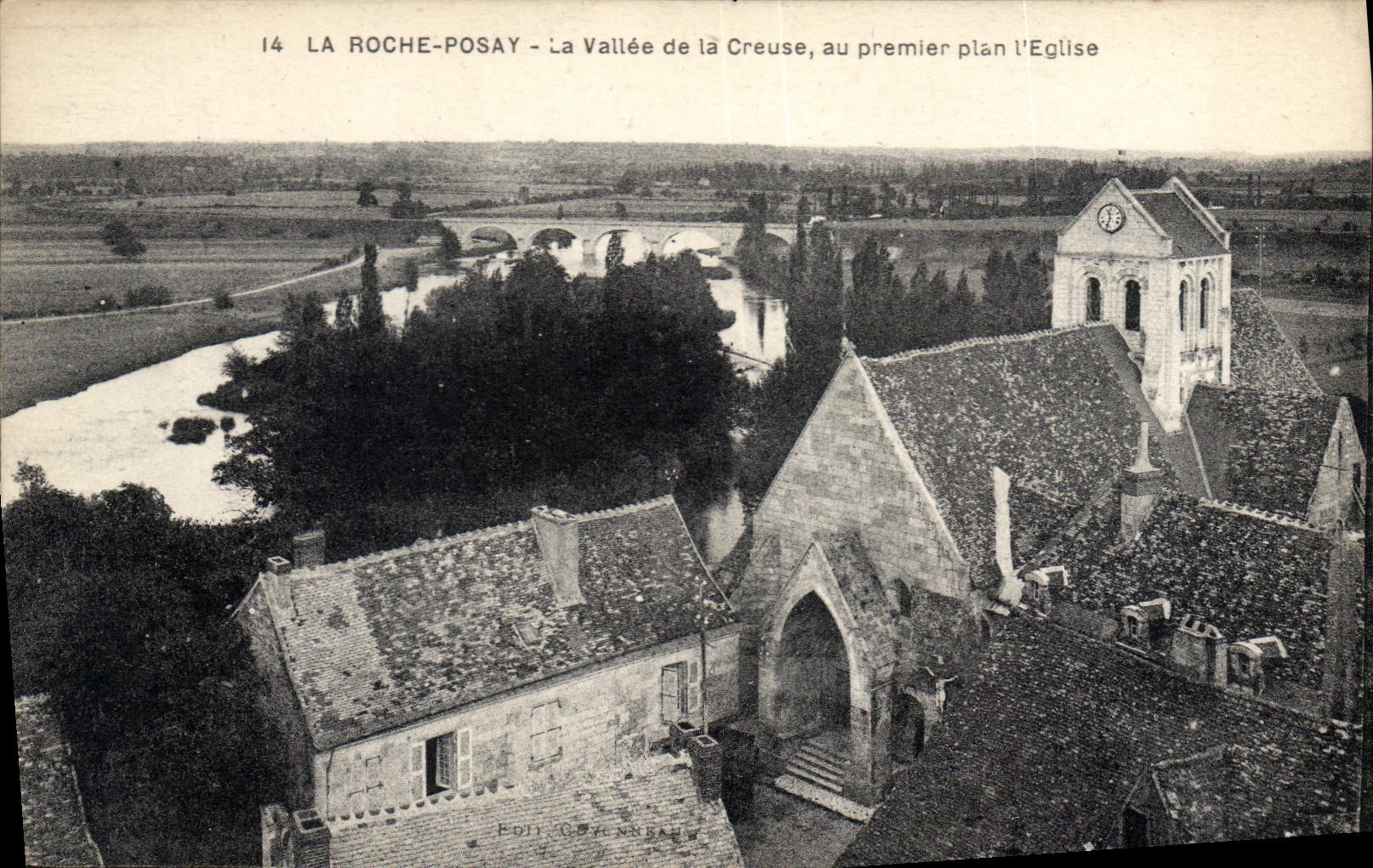 La Roche-Posay — Vallée de la Creuse, au premier plan l'Église — Éditeur G. Cynnebaud