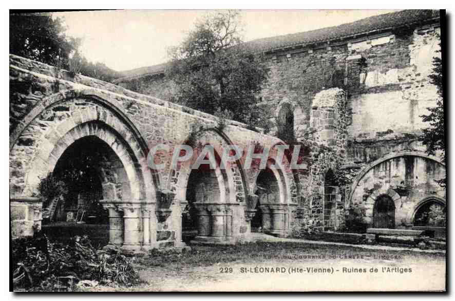 CPA St Leonard Hte Vienne Ruines de l'Artiges 