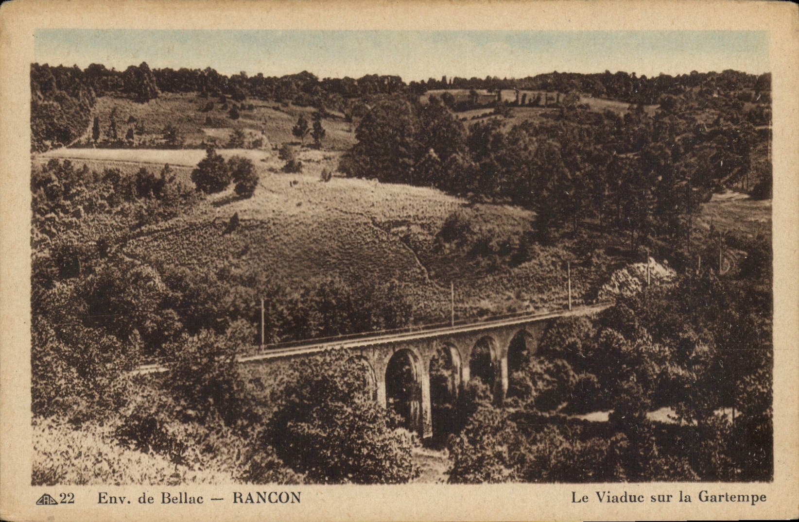 CPA Env de Bellac Rancon Le Viaduc sur la Gartempe 