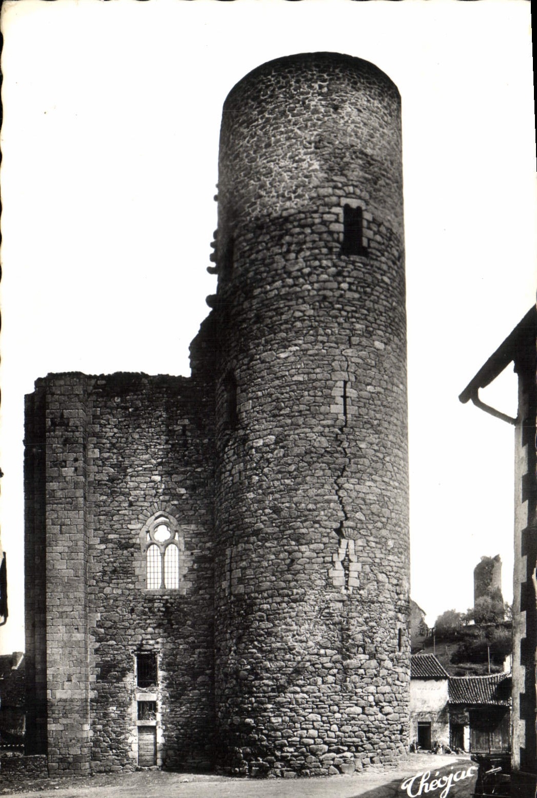 CPA Chalus Hte Vienne La Tour du Fort 