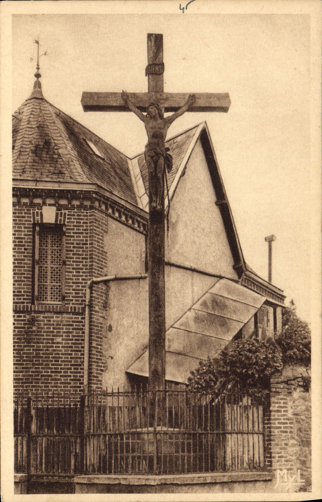 CPA Magnac Laval Hte Vienne Croix de Mission 