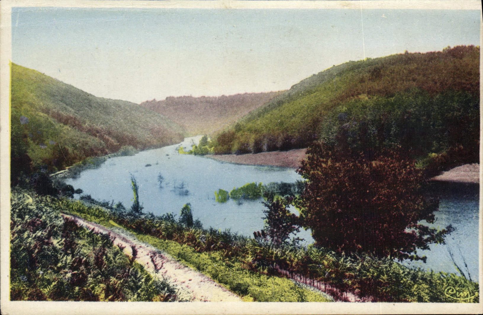 CPA St Martin Terressus Hte Vienne Le Lac du Barrage de Chauvan et la Vallee du Taurion 