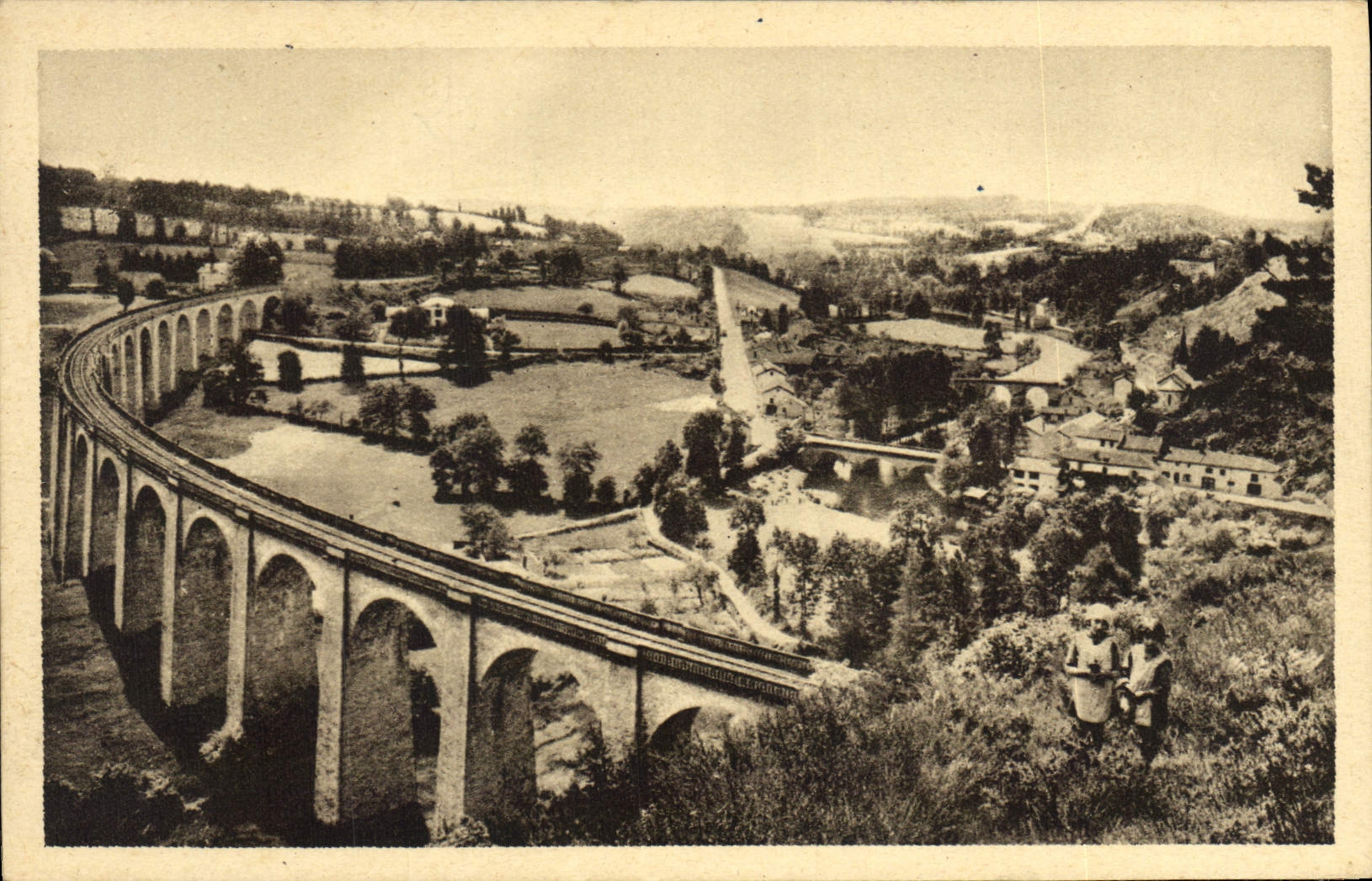 Saint-Léonard (Hte-Vi) — Viaduc et panorama de Noblat — Edit. Dhubert