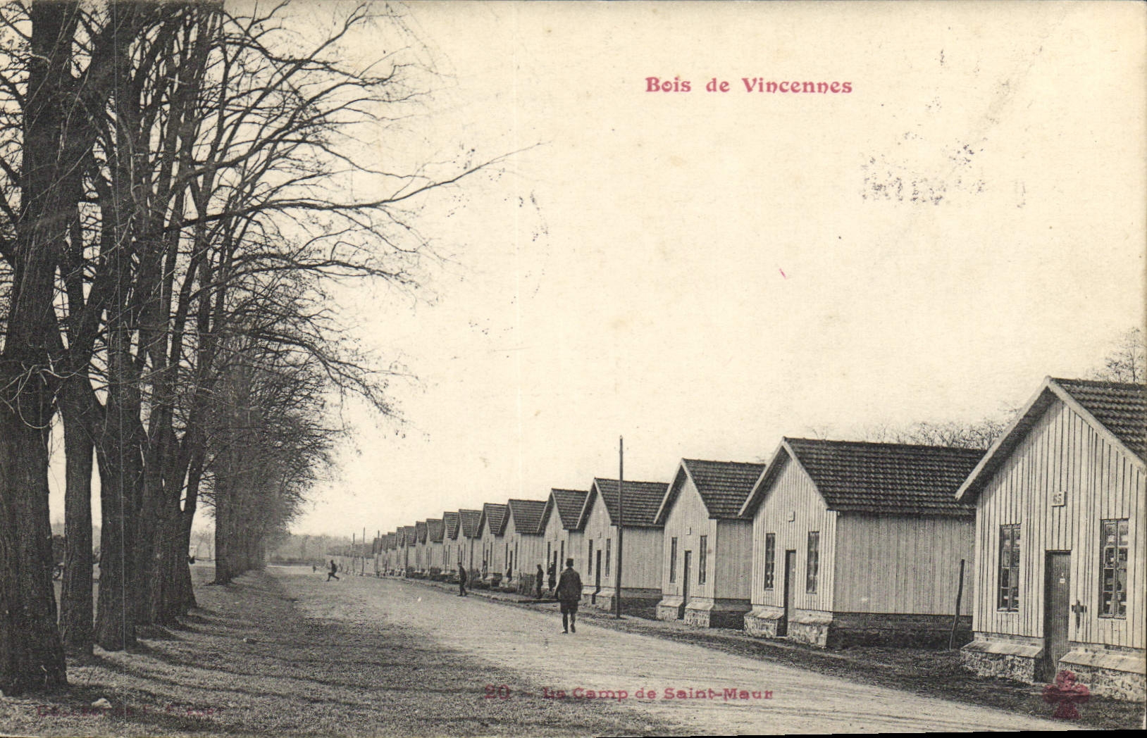 CPA Bois de Vincennes Le Camp de Saint Maur Militaria