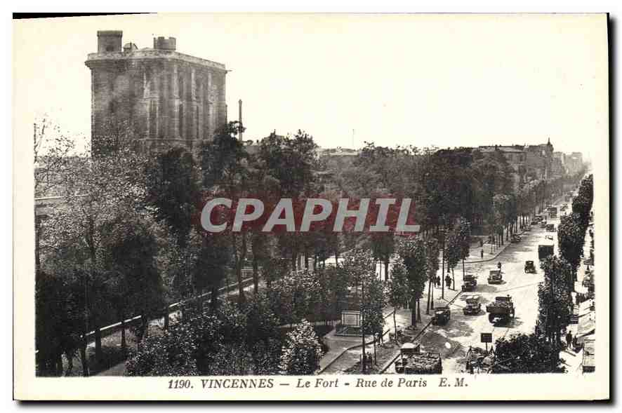CPA Vincennes Le Port Rue de Paris 