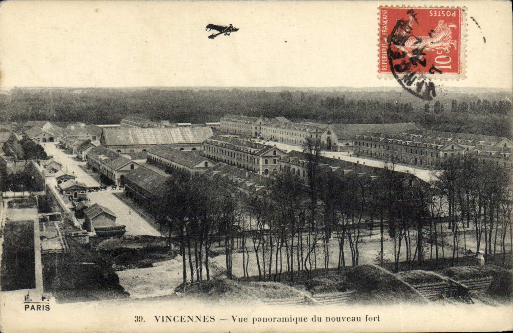 CPA Vincennes Vue paronamique du nouveau fort Avion Aviation