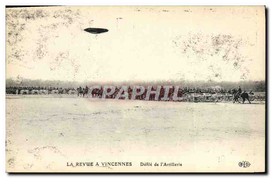 La Revue à Vincennes — Défilé de l'Artillerie — Éditeur B.D.