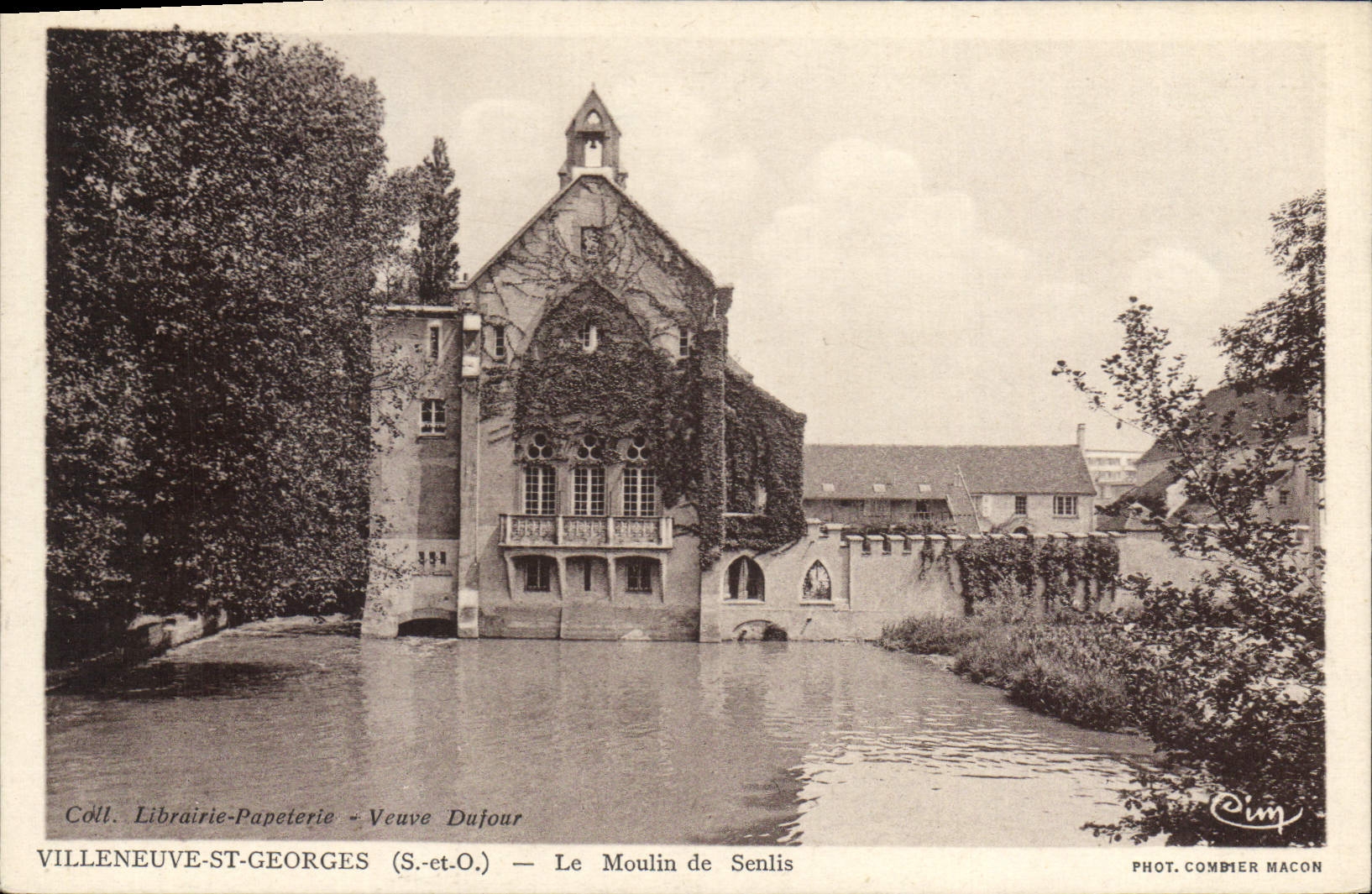 Das Mühle von Senlis — Villeneuve-St-Georges (S.-et-O.) — Foto. Combier Macon