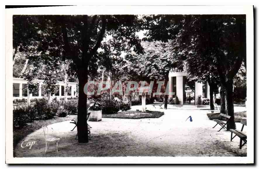 Jardin de la Source St-Jean — Vals-les-Bains — éditeur C.A.P.