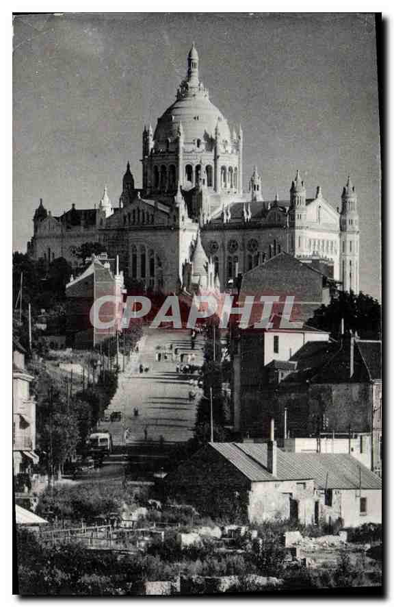 Lisieux — Cathédrale Sainte-Thérèse — Photo édit. Koch