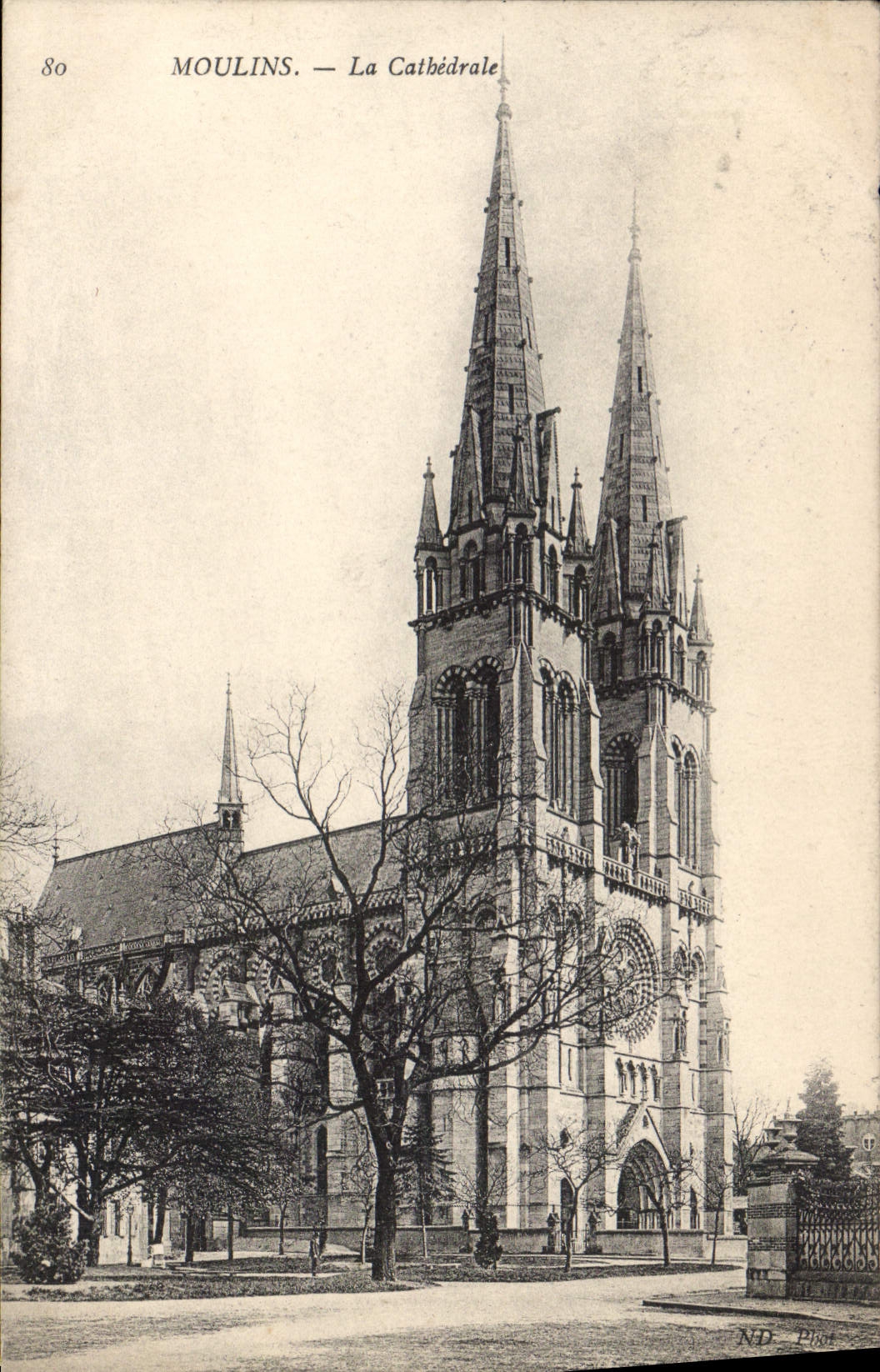 CPA Moulins La Cathedrale 