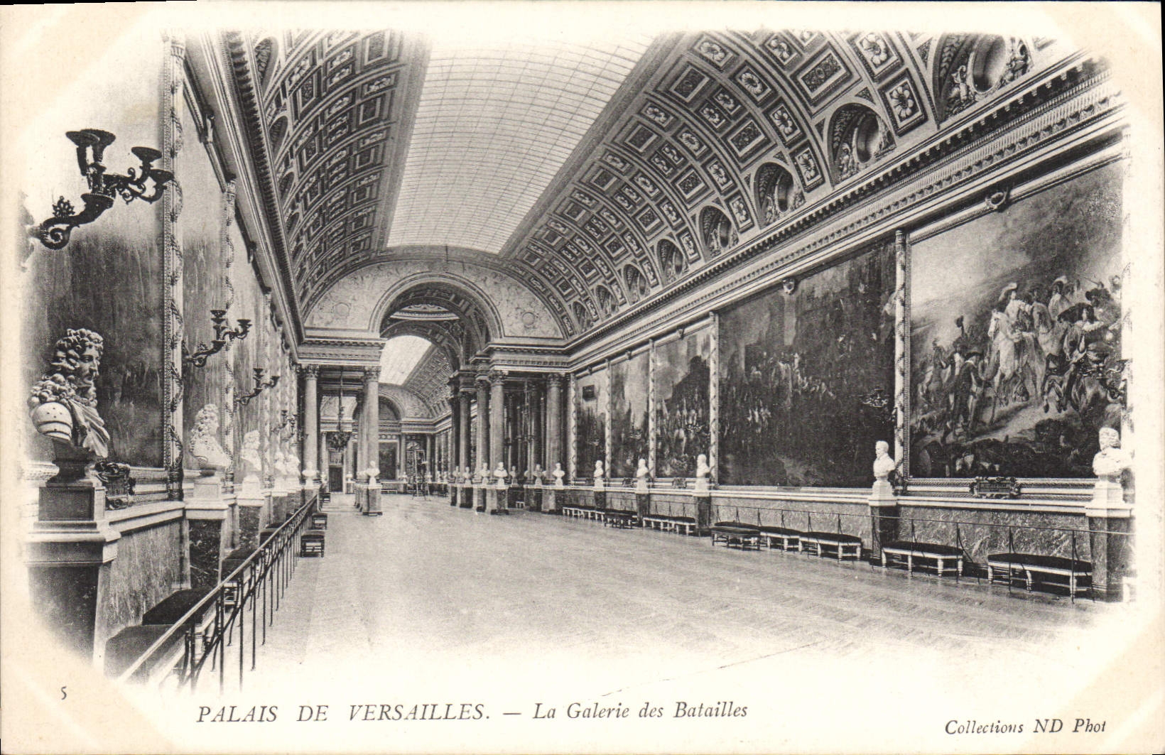 Palais de Versailles — La Galerie des Batailles — Collections ND Phot