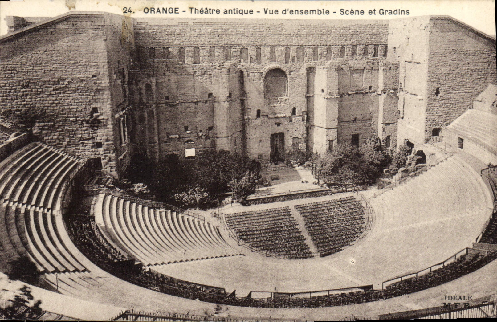 CPA Orange Theatre antique Vue d'ensemble Scene et Gradins 