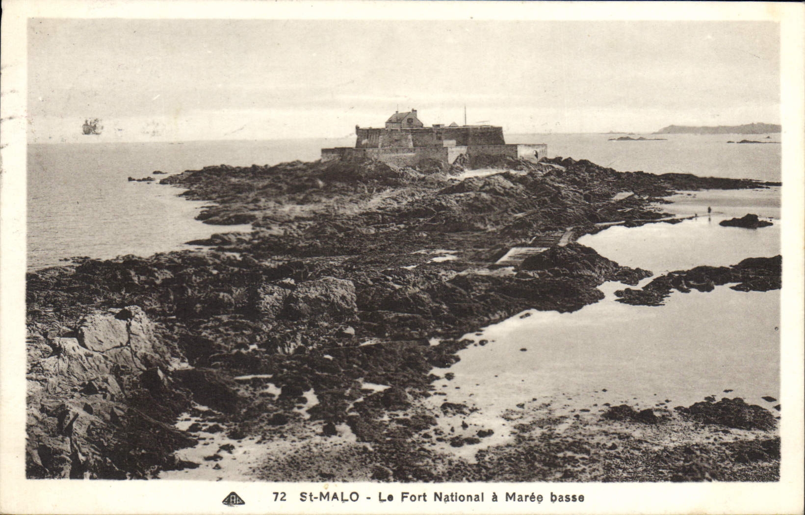 St-Malo - Le Fort National à Marée basse — série 72, éditeur C4 des Arts Photobecan