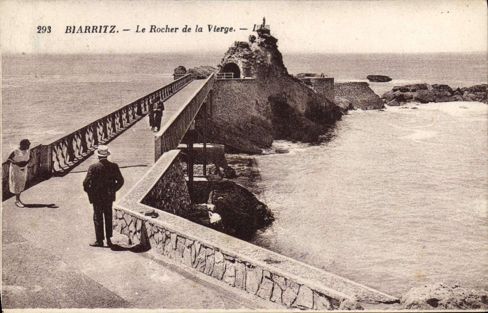 CPA Biarritz Le Rocher de la Vierge 
